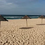 By The Da Areia Branca Appartement Lourinhã