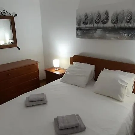 By The Da Areia Branca Lourinhã