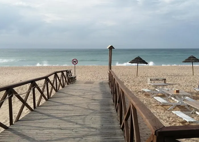 By The Da Areia Branca לוריניה